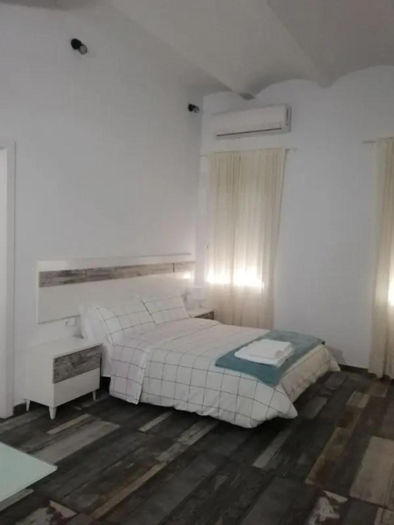 Modernos Apartamentos En Ciudad Jardin Cordoba Exterior photo